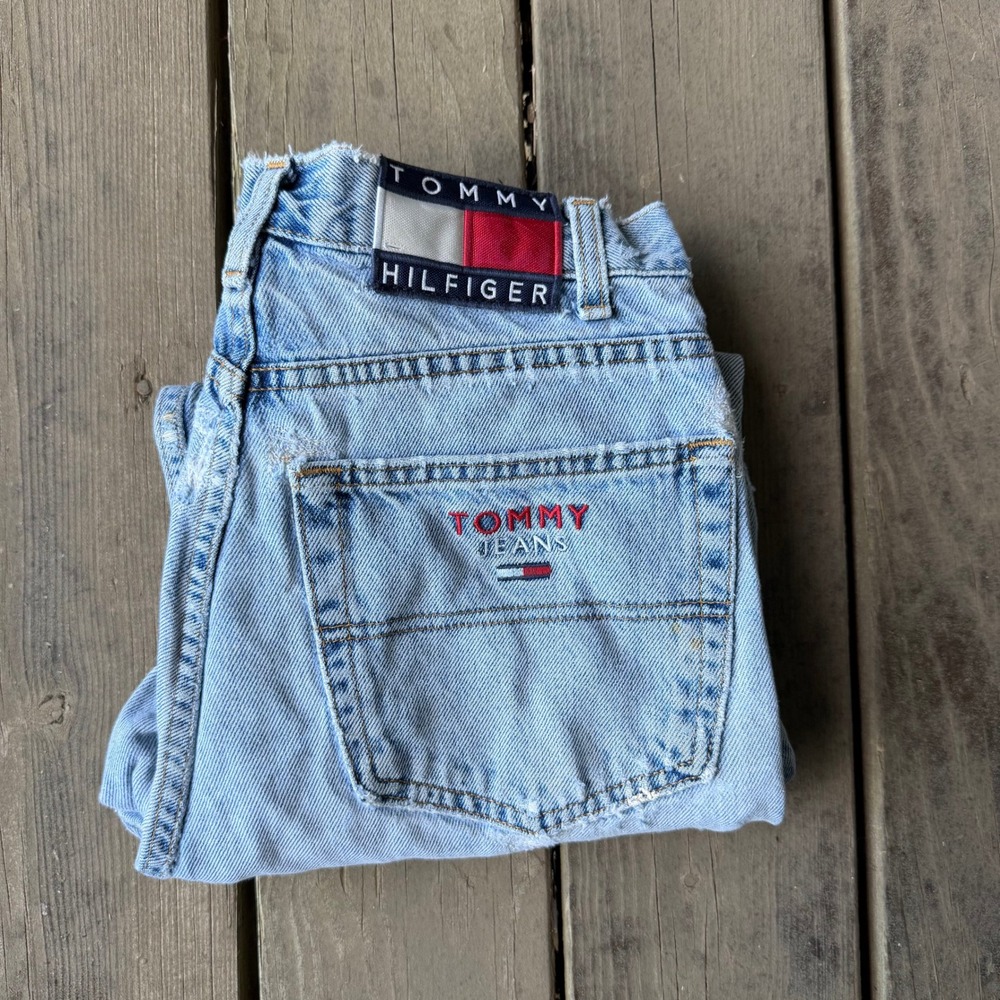 Tommy Hilfiger Tommy Jeans Vintage 90s Light Wash Distressed Straight Leg 30/32